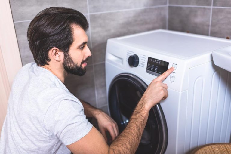 Save Money and Energy: Washing Clothes at 30 or 40 Degrees – That’s How Big The Difference is