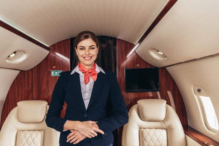 Flight Attendant Unpacks: 5 Things You Should Never do on a Plane