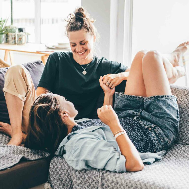 Psychology: These Two Factors Determine Whether Someone Likes You or Not