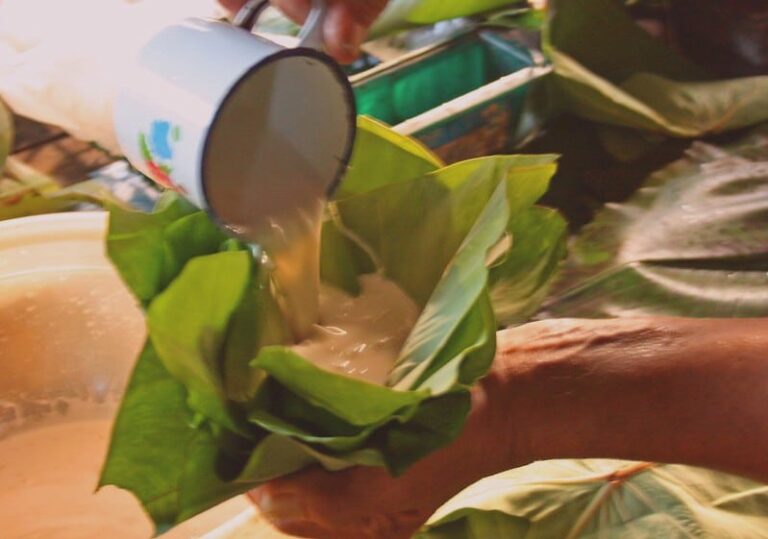 Are there any Tuvaluan desserts or sweet treats?