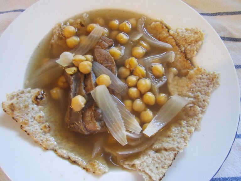 Are there any street food markets or festivals in Iraq?