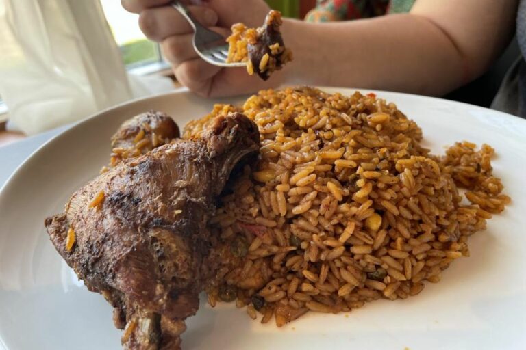 Can you find any influences from neighboring West African countries in Liberian cuisine?
