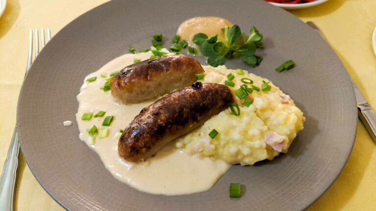 What is Estonian cuisine known for?