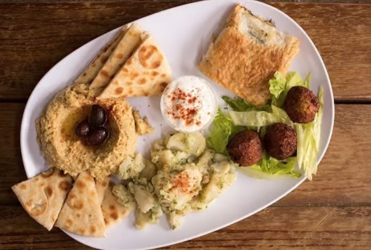 Are there any dietary restrictions in Bahraini cuisine?