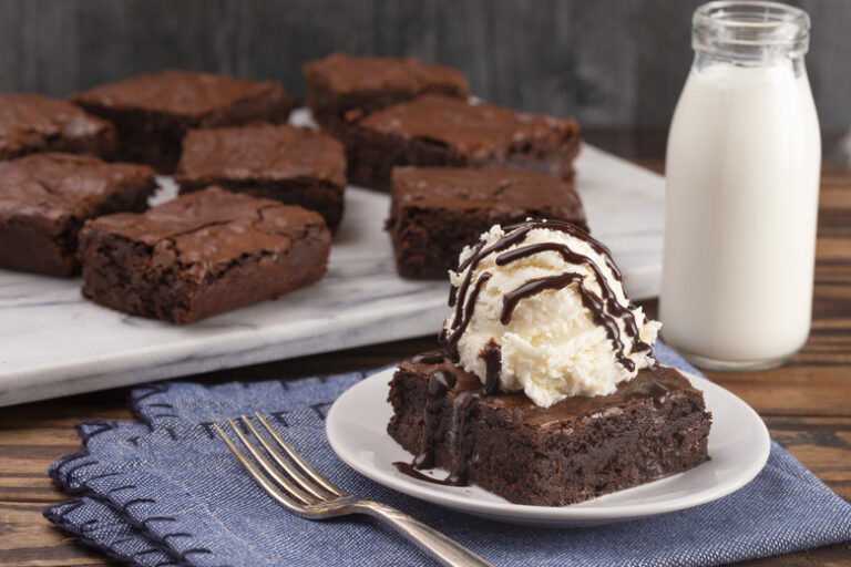 How do American desserts differ from other international desserts?