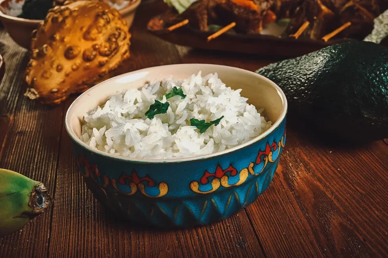 What are the staple ingredients used in Tanzanian cooking?