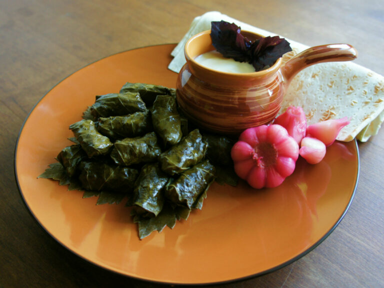 Are there any vegetarian options in Azerbaijani cuisine?