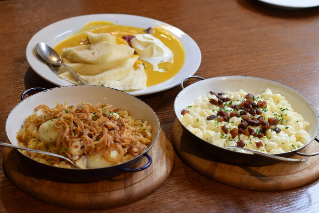 Can you recommend any traditional Slovak restaurants or food experiences?