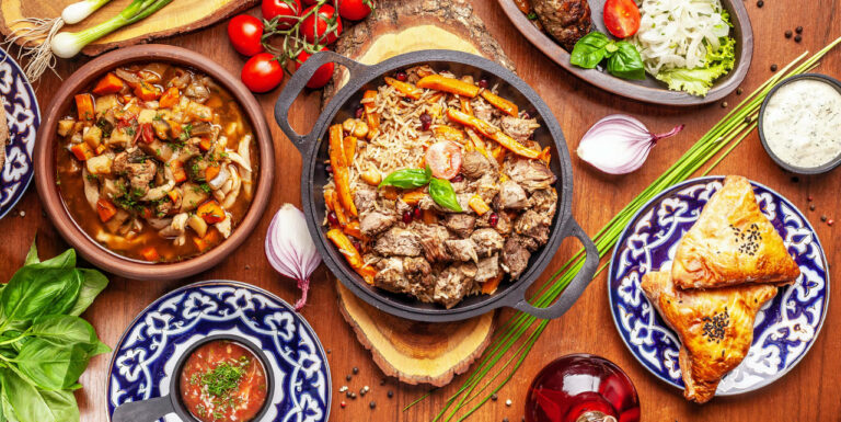 What are the typical breakfast options in Saudi Arabia?