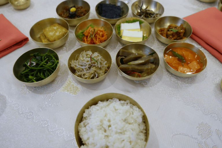 Is North Korean cuisine spicy?