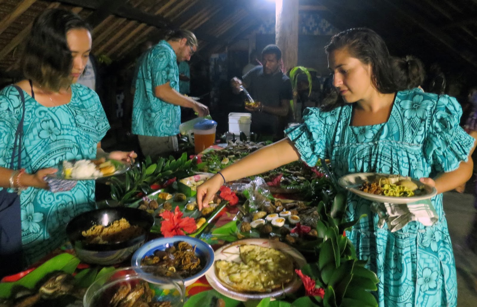 What are some popular condiments or spices used in Vanuatu cuisine?