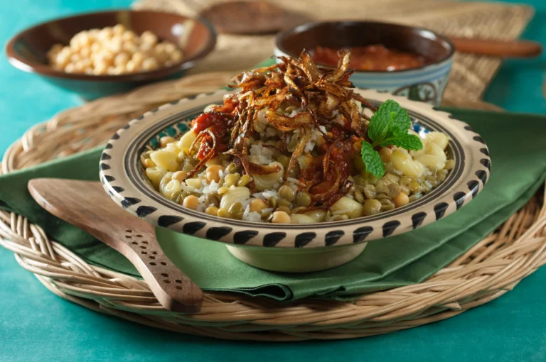 What are some popular street foods in Egypt?