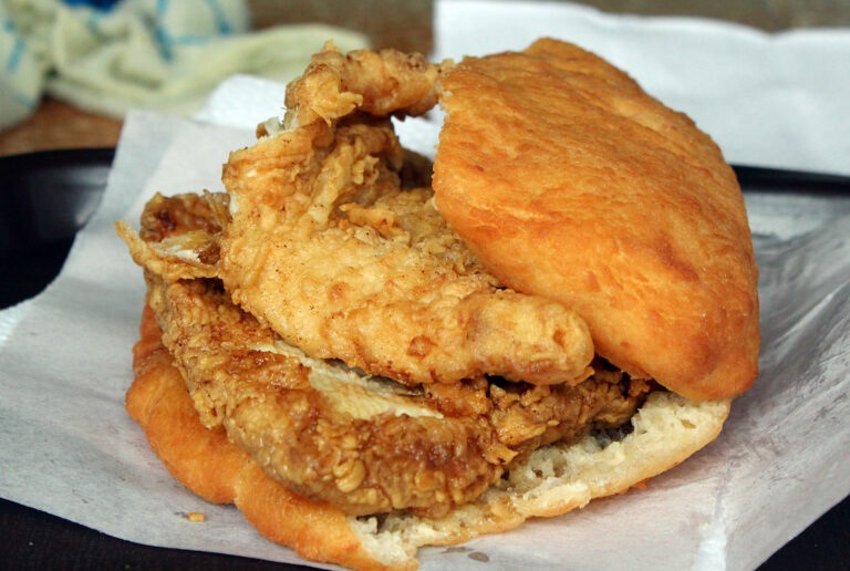 Are there any Trinidadian dishes with influences from Trinidad and Tobago’s indigenous culture?