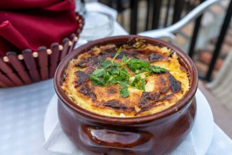 Are there any traditional Albanian cheese varieties?