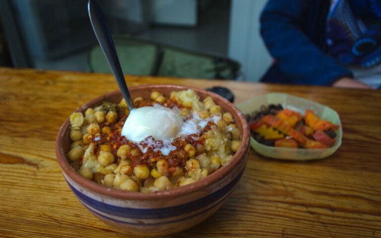 Is street food safe to eat in Tunisia?