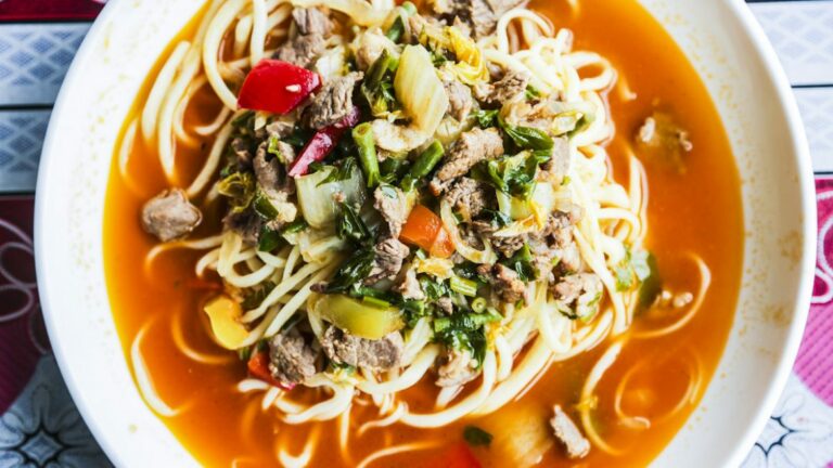 What are some popular street foods in Kyrgyzstan?