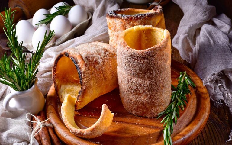 What are the typical desserts or sweets in Slovak cuisine?