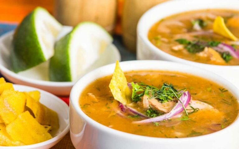 Are there any vegetarian or vegan options in Ecuadorian cuisine?