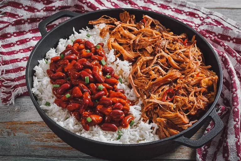 Can you explain the use of plantains and rice in Dominican dishes?