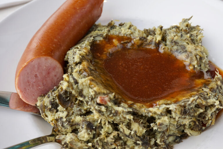 Are there any popular cheese dishes in Dutch cuisine?
