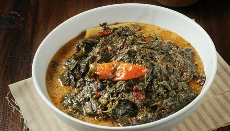 What are some popular fruits and vegetables used in Zambian dishes?