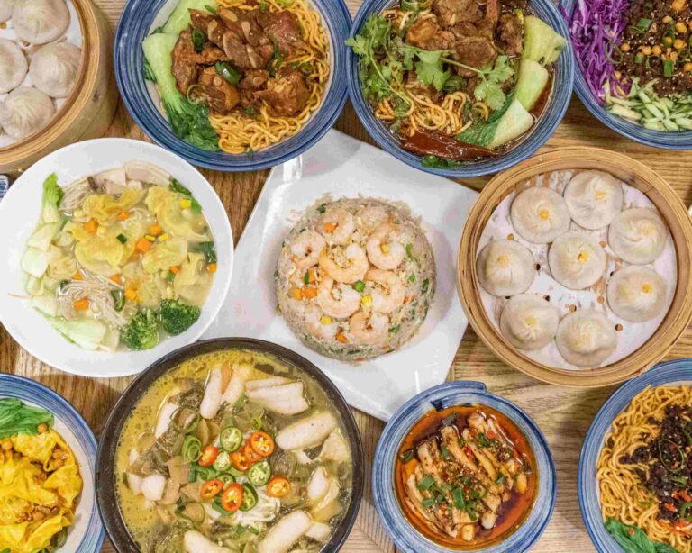 What are some traditional cooking techniques used in Chinese cuisine?