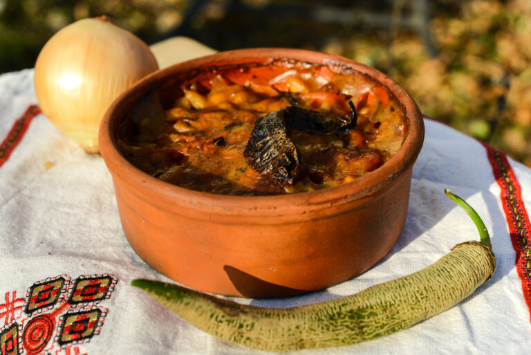 What are some common ingredients in North Macedonian soups and stews?