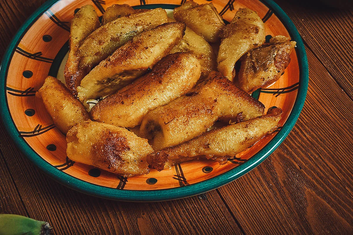 What are some common Tanzanian condiments or sauces?