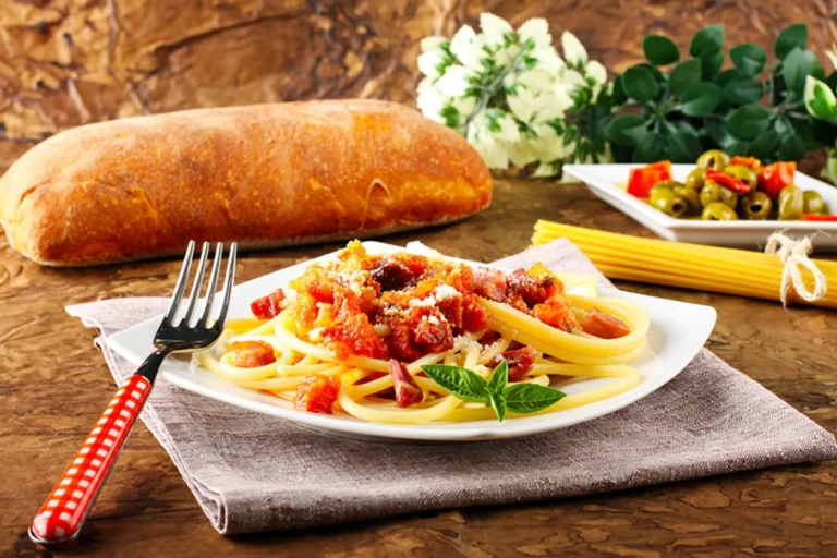 Can you find any influences from Italian regional traditions in the cuisine?