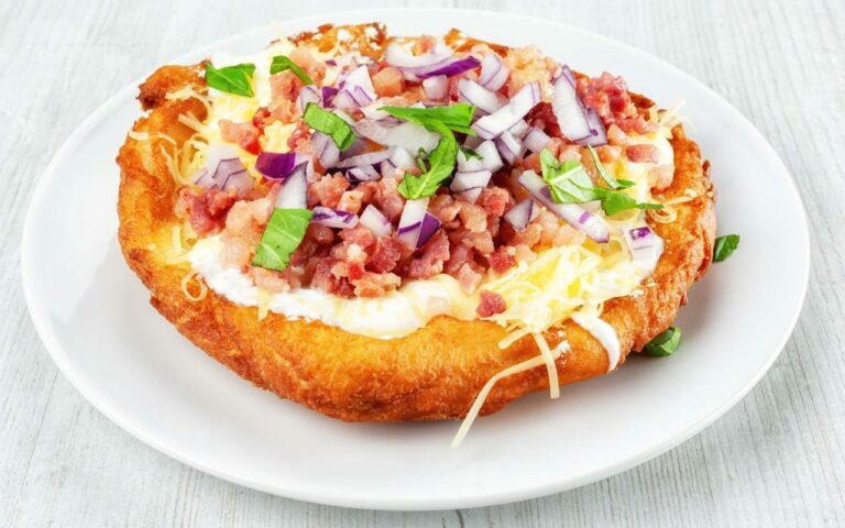 Can you tell me more about the use of dairy products in Slovak dishes?
