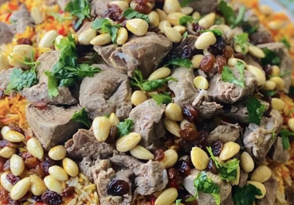 What is a typical Kuwaiti breakfast like?