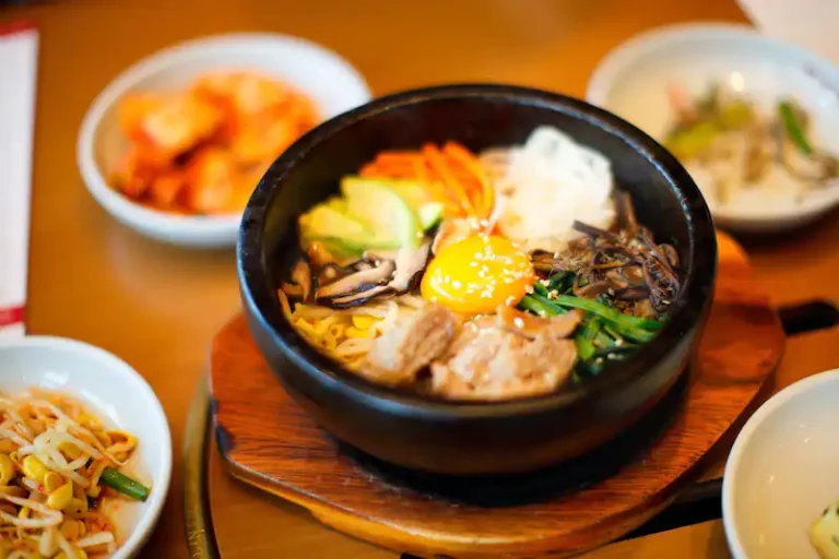 Are there any unique cooking techniques or methods used in South Korean cuisine?