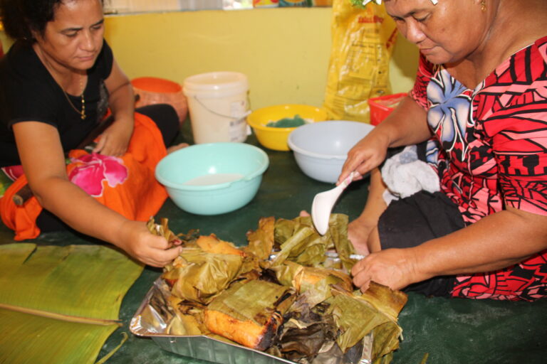 What are the staple ingredients used in Tuvaluan cooking?