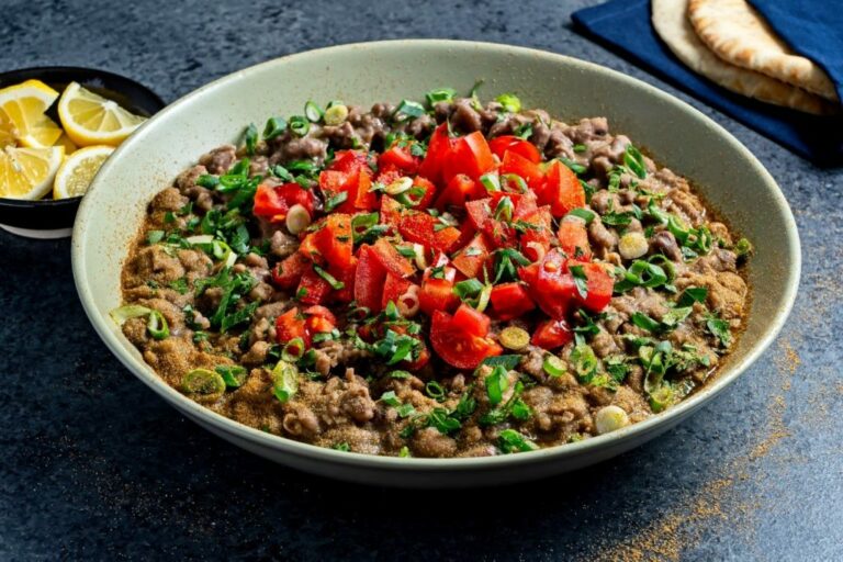 How does Egyptian cuisine differ from other Middle Eastern cuisines?