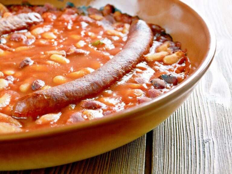 Can you tell me about the use of dairy products in North Macedonian cooking?