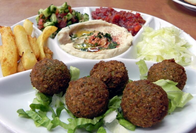 Are there any unique ingredients or flavors used in Israeli cooking?