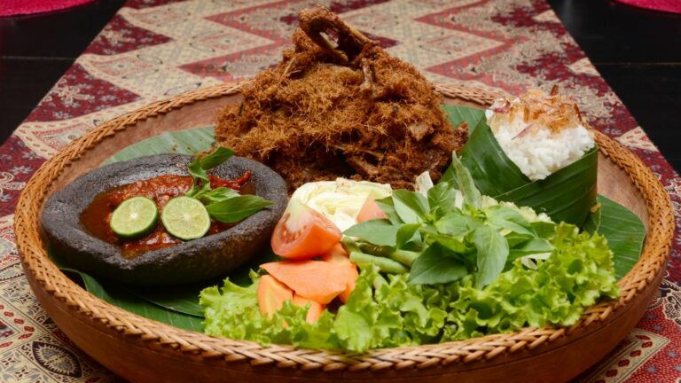 Can you find any influences from Indonesian folklore or traditions in the cuisine?