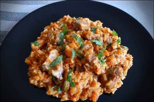 Can you recommend some condiments or sauces used in Djiboutian dishes?