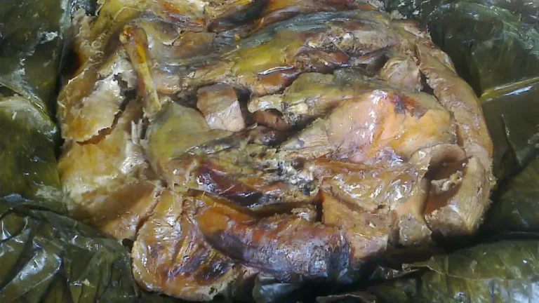 Are there any popular dishes in Papua New Guinean cuisine?