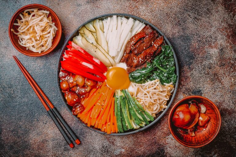 How accessible is street food in South Korea for tourists?