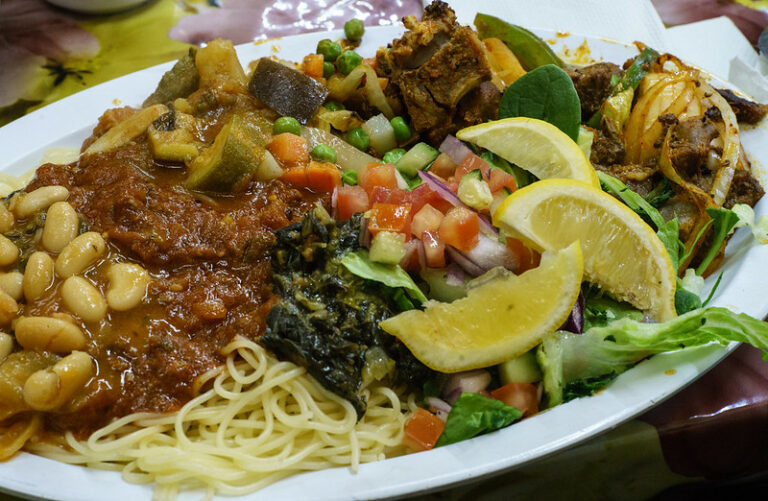 How accessible is street food in Somalia for tourists?