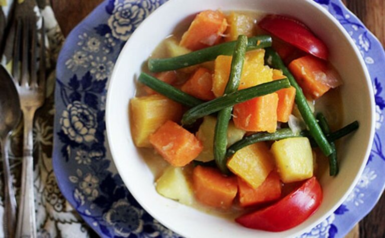 Are there vegetarian options available in Papua New Guinean cuisine?