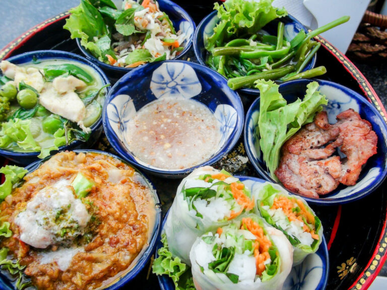 Can you explain the concept of “nom banh chok” in Cambodian cuisine?