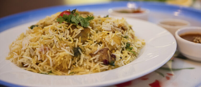 What are some popular dishes in Kuwaiti cuisine?