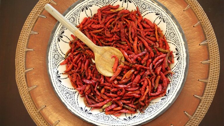 Can you recommend any popular local markets or food stalls in Sierra Leone?