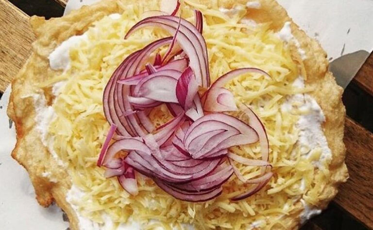 Are there any unique cooking techniques used in Nauruan cuisine?