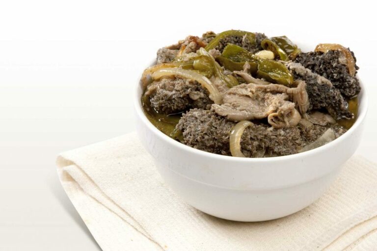 What are some traditional snacks in Zimbabwe?