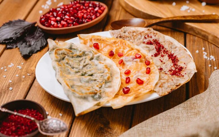 Are there any specific etiquette or customs associated with Azerbaijani dining?