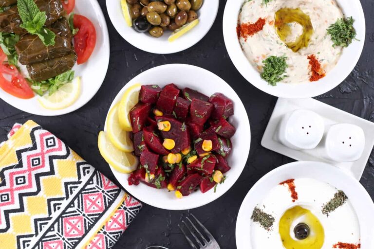 Can you find any influences from ancient Mesopotamian cuisine in modern Iraqi dishes?
