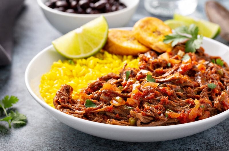 Are there any unique cooking techniques used in Panamanian cuisine?